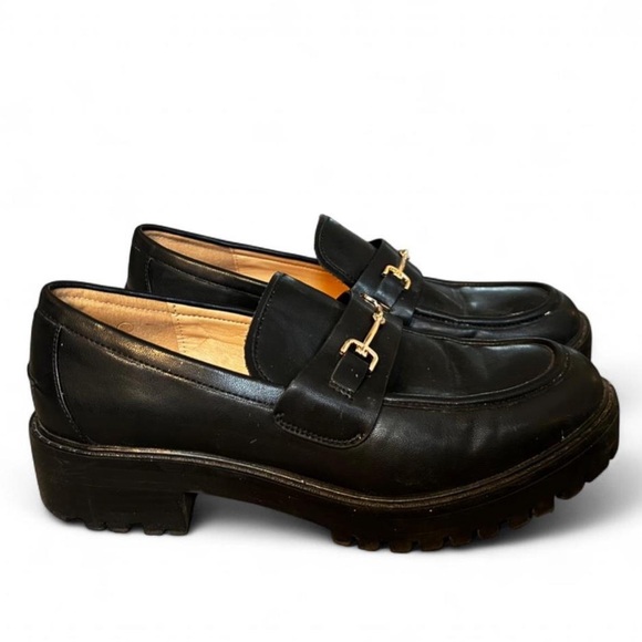 xby Shoes - Chic Black Leather Loafers with Gold Buckle Size 8.5
